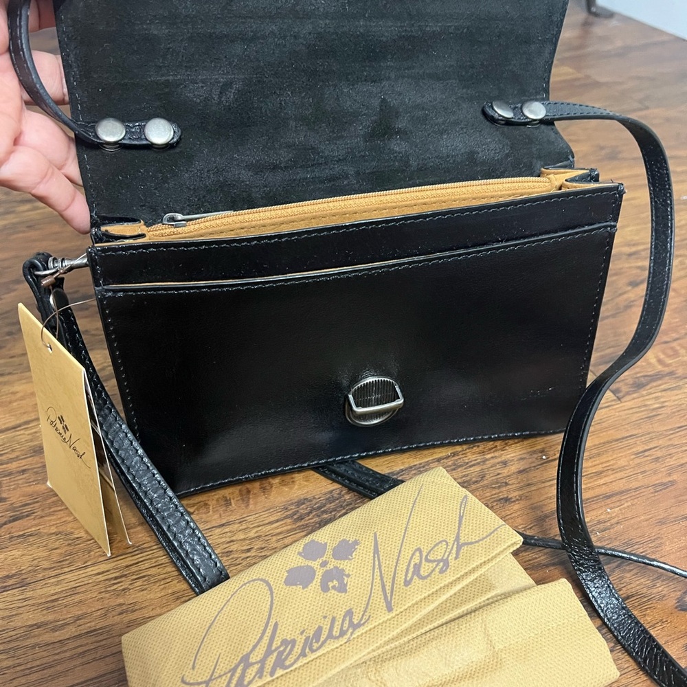 New. Patricia Nash crossbody bag . - Picture 3 of 9